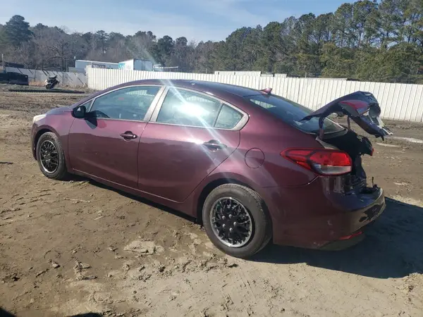 3KPFL4A75HE068978 2017 KIA FORTE - Image 2