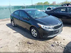 3KPFL4A75HE076322 2017 KIA FORTE