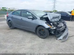 3KPFL4A75HE077230 2017 KIA FORTE