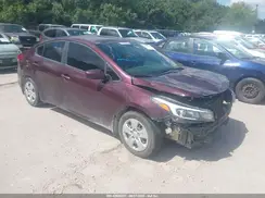 3KPFL4A75HE086557 2017 KIA FORTE