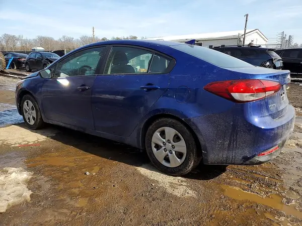 3KPFL4A75HE096862 2017 KIA FORTE - Image 2