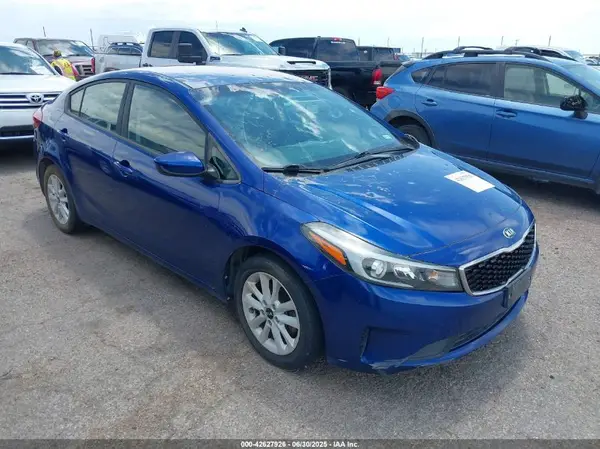 3KPFL4A75HE100408 2017 KIA FORTE - Image 1
