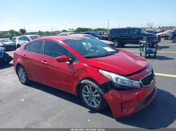 3KPFL4A75HE108041 2017 KIA FORTE - Image 1