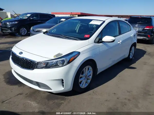 3KPFL4A75HE114891 2017 KIA FORTE - Image 2
