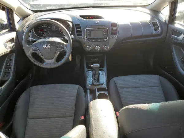 3KPFL4A75HE117094 2017 KIA FORTE - Image 8