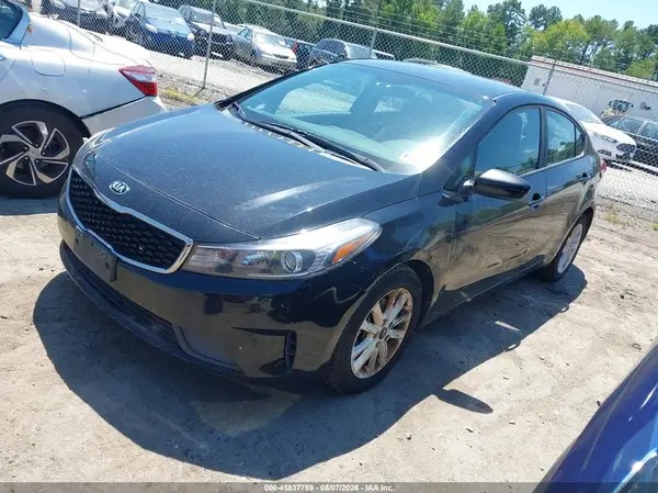 3KPFL4A75HE119282 2017 KIA FORTE - Image 2