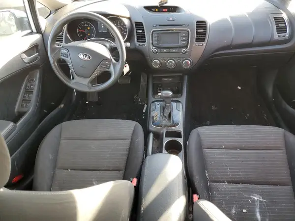3KPFL4A75HE130735 2017 KIA FORTE - Image 8