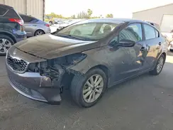 3KPFL4A75HE132923 2017 KIA FORTE
