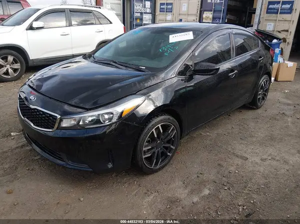 3KPFL4A75HE134221 2017 KIA FORTE - Image 2