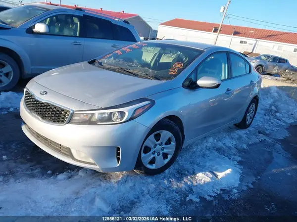 3KPFL4A75HE136048 2017 KIA FORTE - Image 2