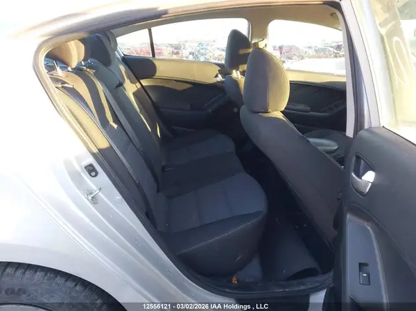 3KPFL4A75HE136048 2017 KIA FORTE - Image 8