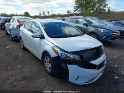 3KPFL4A75HE136860 2017 KIA FORTE