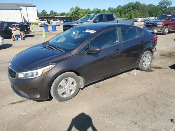 3KPFL4A75HE143078 2017 KIA FORTE - Image 1
