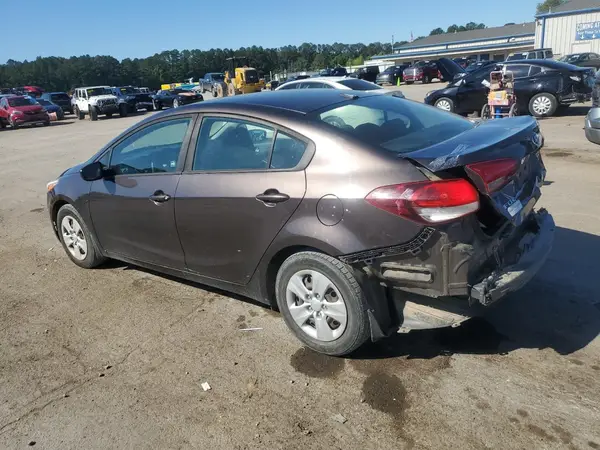 3KPFL4A75HE143078 2017 KIA FORTE - Image 2