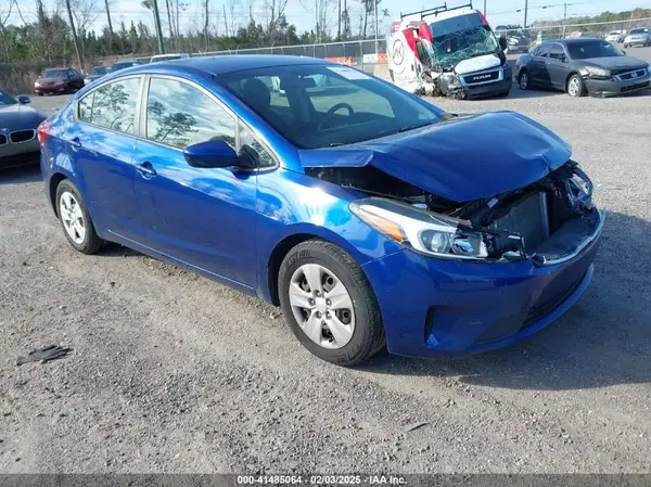 3KPFL4A75HE143761 2017 KIA FORTE - Image 1