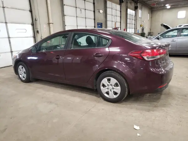3KPFL4A75JE174451 2018 KIA FORTE - Image 2