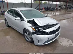 3KPFL4A75JE174921 2018 KIA FORTE