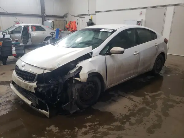 3KPFL4A75JE179357 2018 KIA FORTE - Image 1