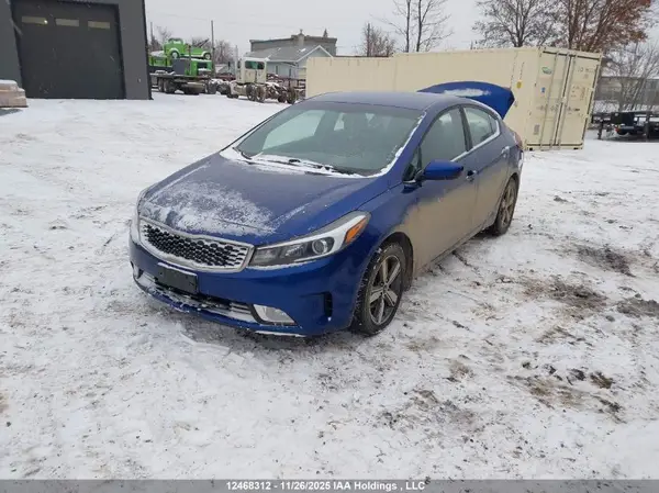 3KPFL4A75JE188690 2018 KIA FORTE - Image 2