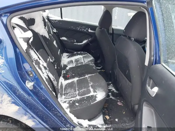 3KPFL4A75JE188690 2018 KIA FORTE - Image 8
