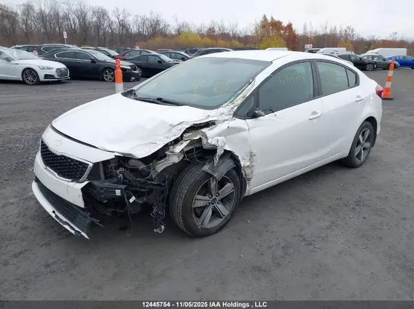 3KPFL4A75JE191217 2018 KIA FORTE - Image 2