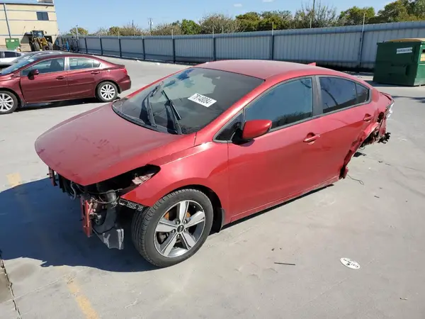 3KPFL4A75JE191380 2018 KIA FORTE - Image 1