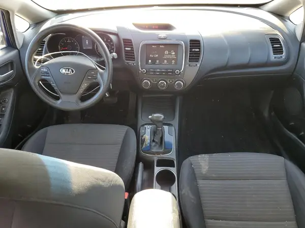 3KPFL4A75JE194490 2018 KIA FORTE - Image 8