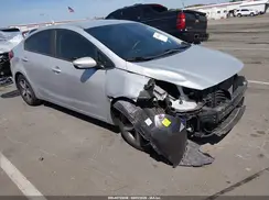 3KPFL4A75JE210980 2018 KIA FORTE