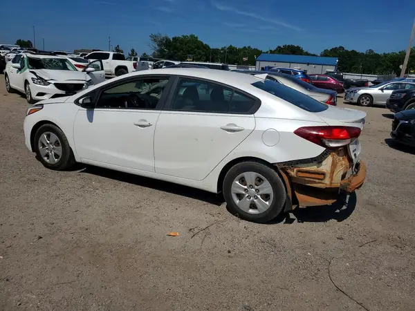 3KPFL4A75JE212308 2018 KIA FORTE - Image 2