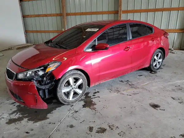 3KPFL4A75JE219324 2018 KIA FORTE - Image 1