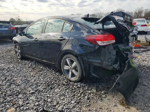 3KPFL4A75JE221025 2018 KIA FORTE - Image 2