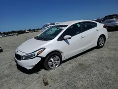 3KPFL4A75JE231604 2018 KIA FORTE