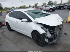 3KPFL4A75JE235670 2018 KIA FORTE