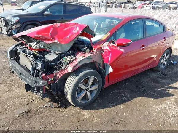 3KPFL4A75JE241548 2018 KIA FORTE - Image 2