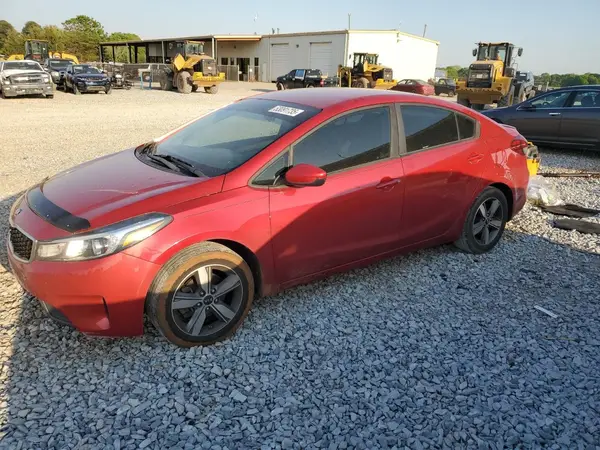 3KPFL4A75JE257653 2018 KIA FORTE - Image 1
