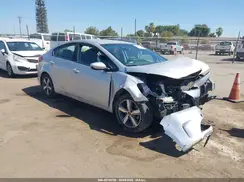 3KPFL4A75JE258401 2018 KIA FORTE