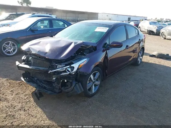 3KPFL4A75JE269141 2018 KIA FORTE - Image 2