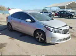 3KPFL4A75JE274808 2018 KIA FORTE
