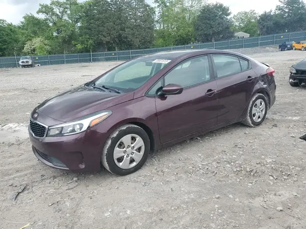 3KPFL4A75JE281631 2018 KIA FORTE - Image 1