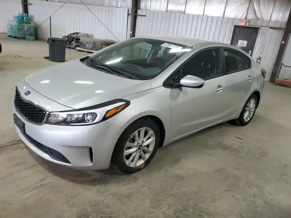 3KPFL4A76HE007901 2017 KIA FORTE - Image 1