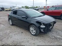 3KPFL4A76HE008644 2017 KIA FORTE