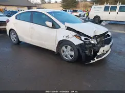3KPFL4A76HE009793 2017 KIA FORTE