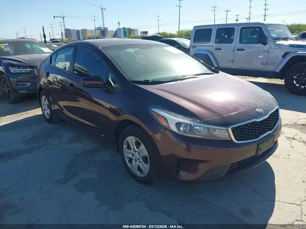 3KPFL4A76HE012712 2017 KIA FORTE - Image 1