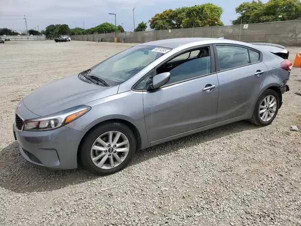 3KPFL4A76HE013486 2017 KIA FORTE - Image 1