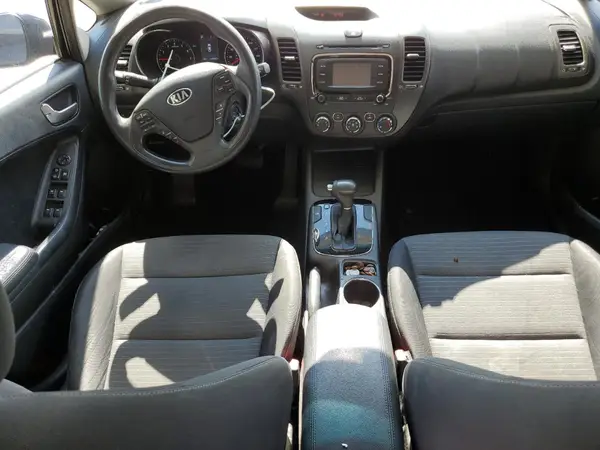 3KPFL4A76HE017277 2017 KIA FORTE - Image 8