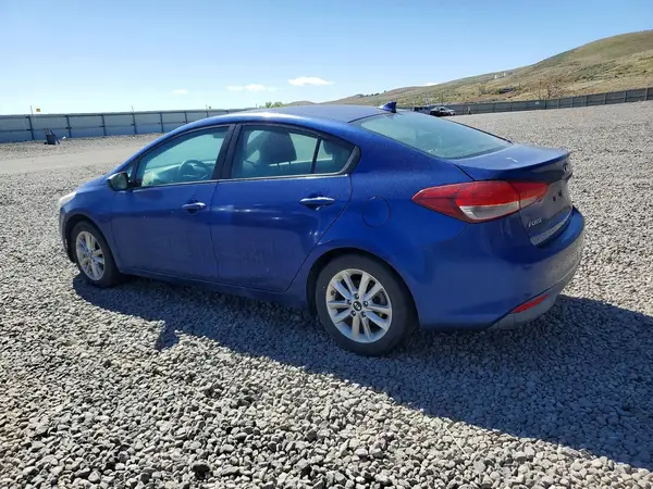 3KPFL4A76HE017456 2017 KIA FORTE - Image 2