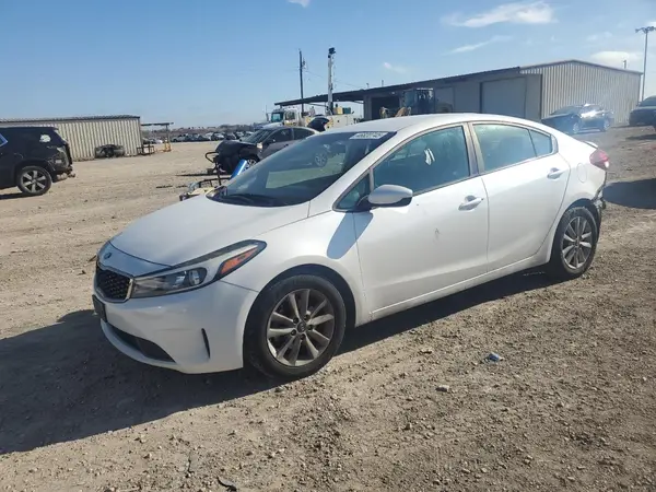 3KPFL4A76HE019093 2017 KIA FORTE - Image 1