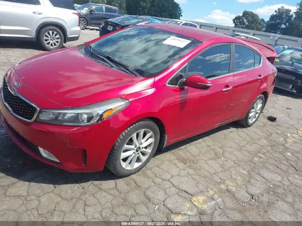 3KPFL4A76HE022091 2017 KIA FORTE - Image 2