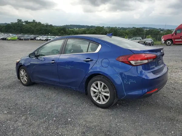 3KPFL4A76HE022883 2017 KIA FORTE - Image 2