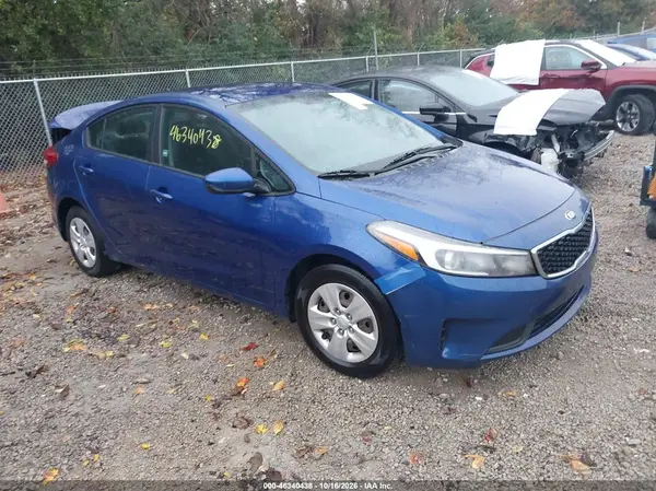 3KPFL4A76HE036251 2017 KIA FORTE - Image 1